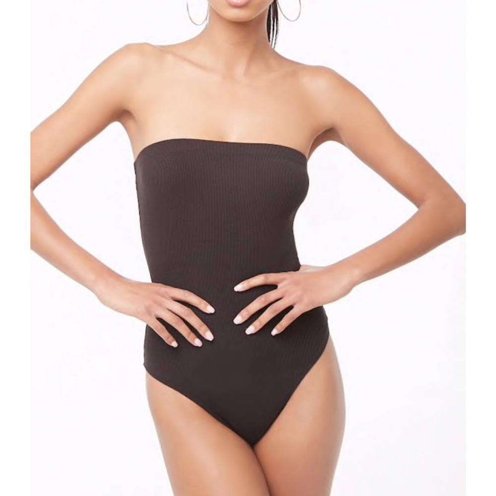 Black Ribbed Strapless Bodysuit | Size: Small
